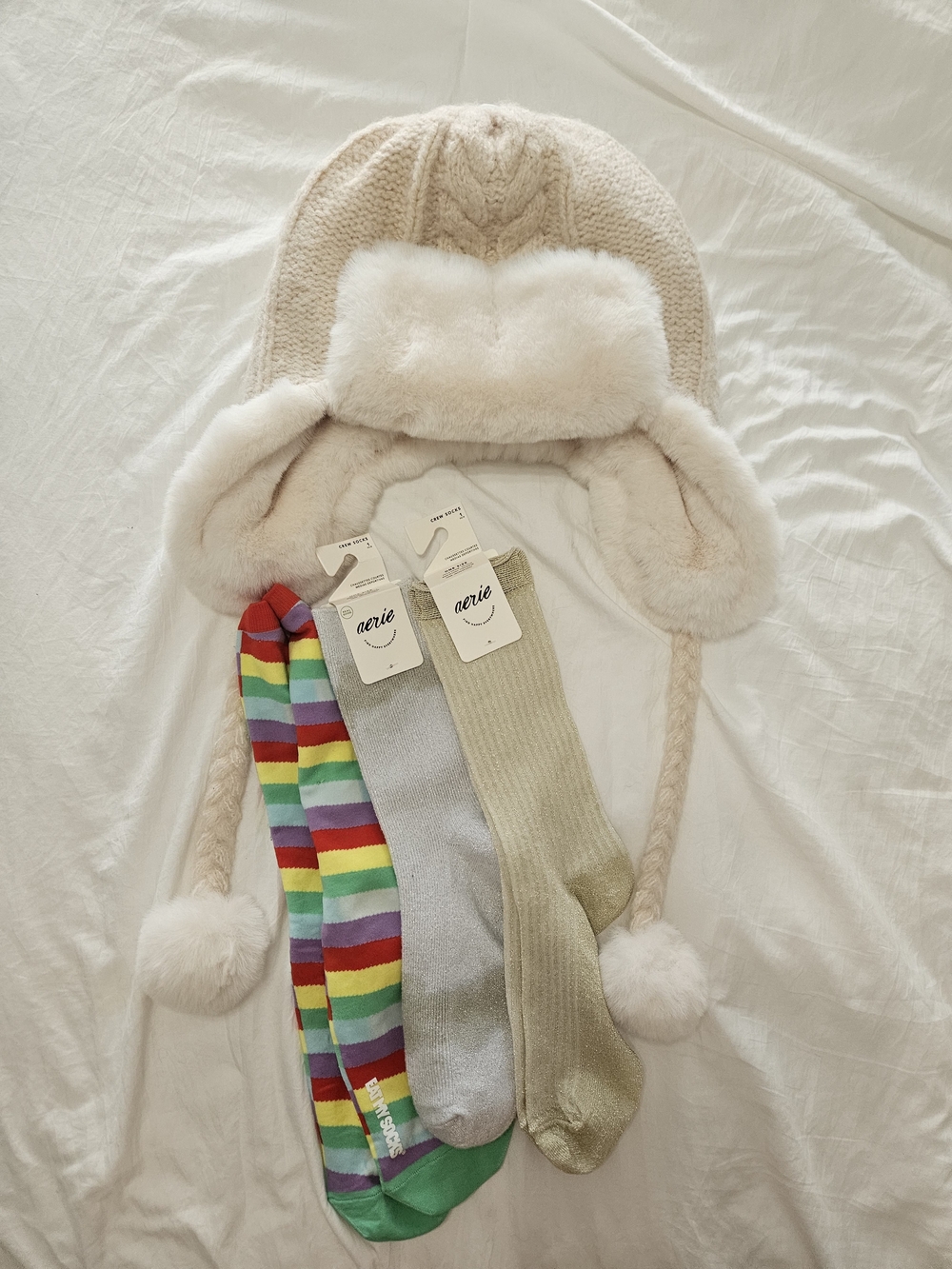 Aerie Hat And 3 Pair Of Sock Bundle